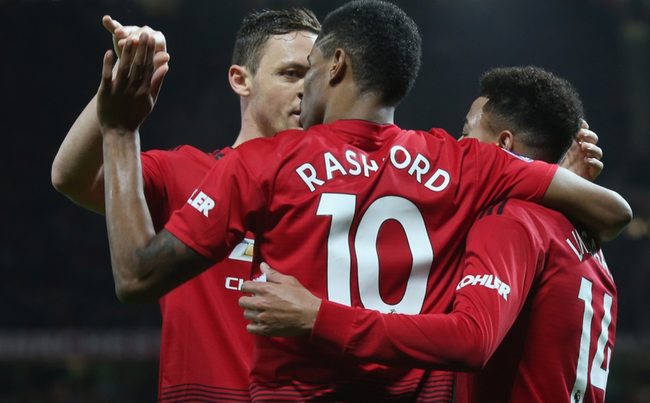 在防守端遇 在防守端遇